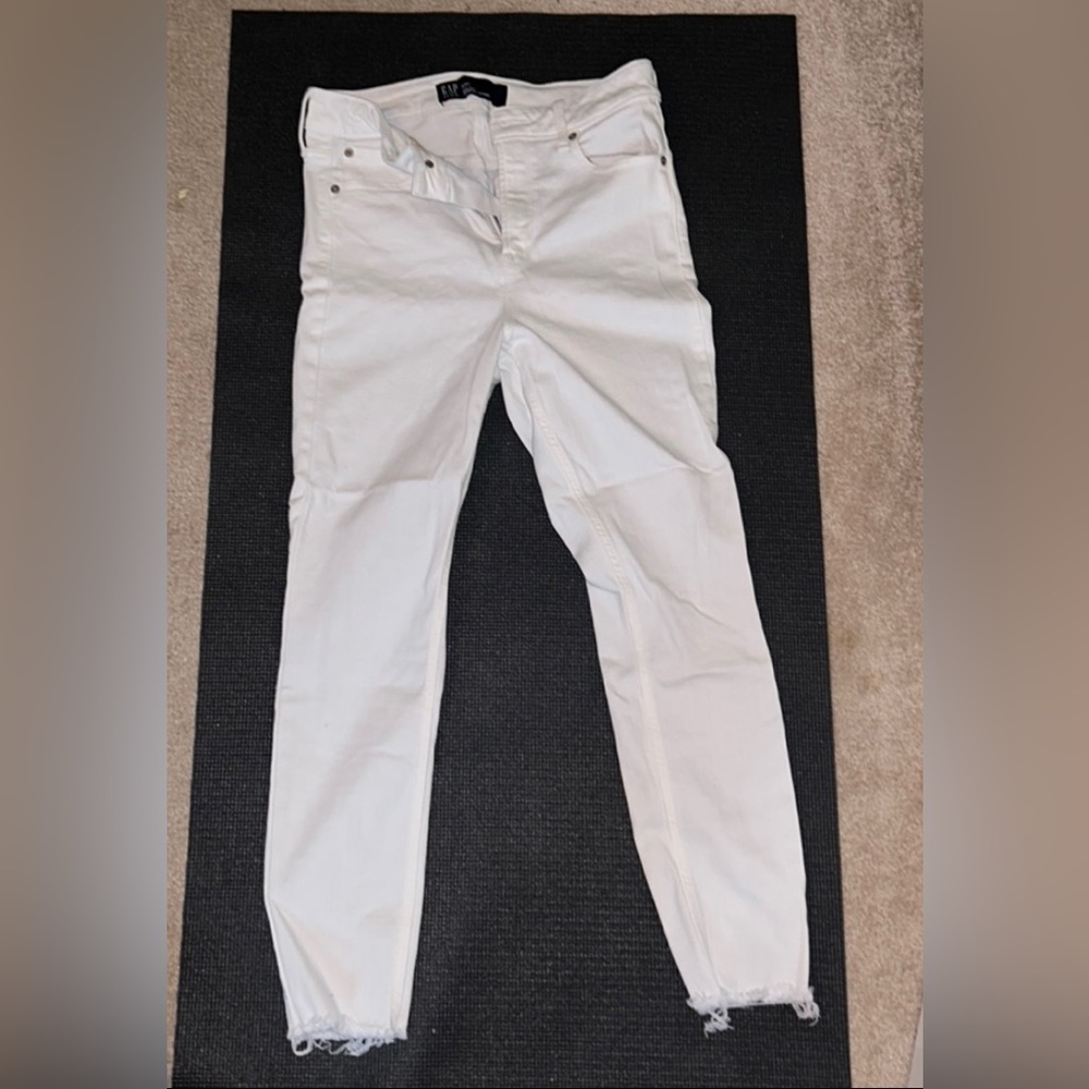GAP Denim High Rise Universal Legging in White